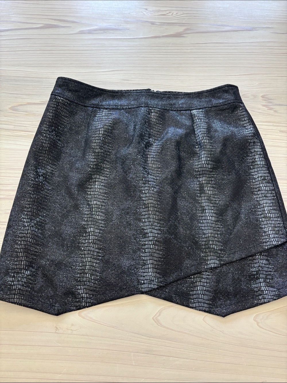 Jack by BB Dakota Black Metallic Faux-Snakeskin Mini Skirt
